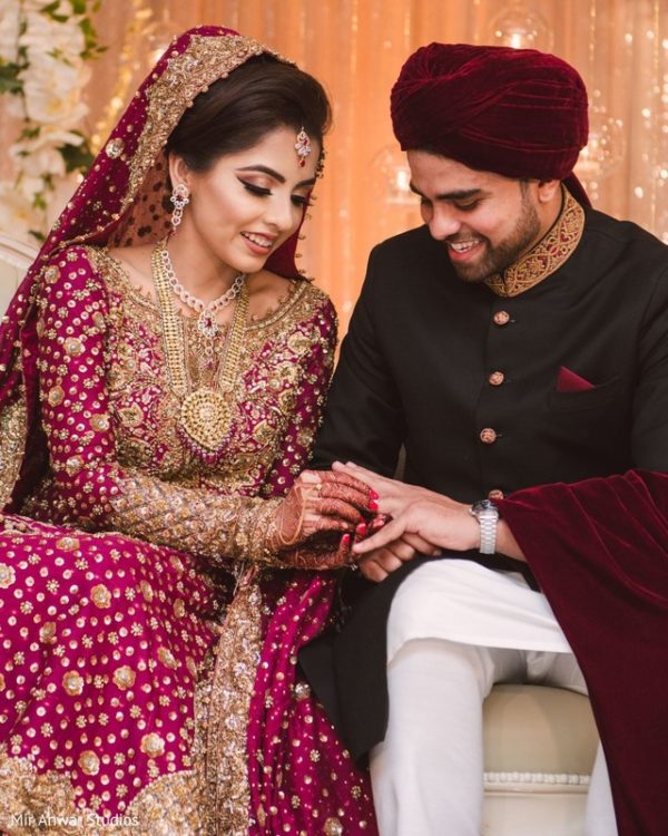 4+3 Dapper Muslim Wedding Dress Ideas for the Brides and Grooms